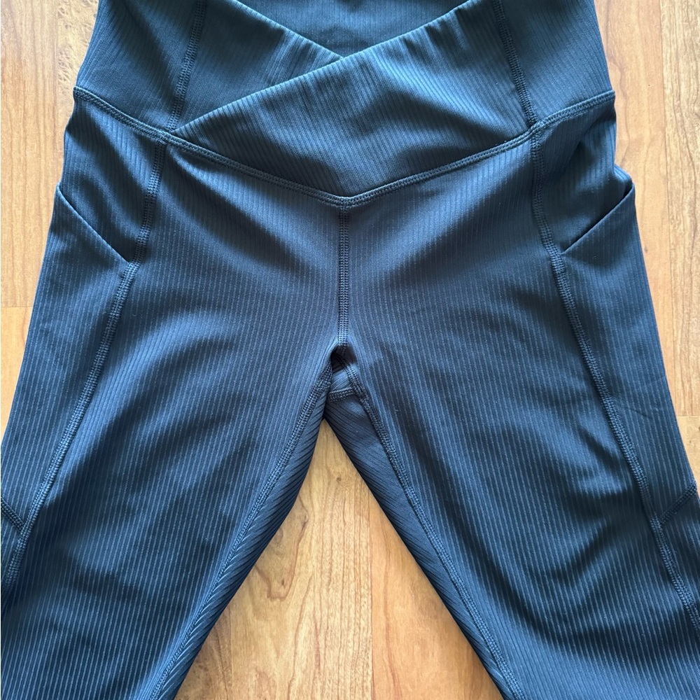 Fabletics Black High-Waisted 7/8 Leggings